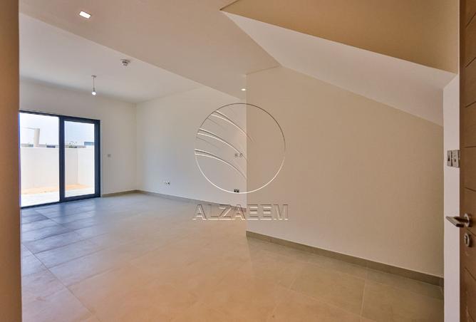 2-bed townhouse in Noya 1 — photo 2