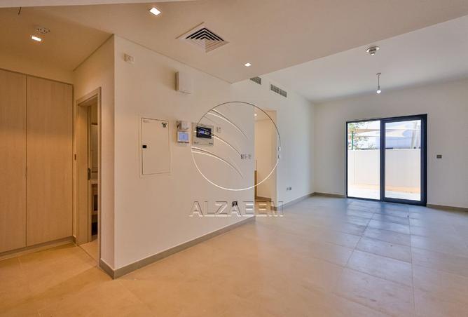 2-bed townhouse in Noya 1 — photo 3