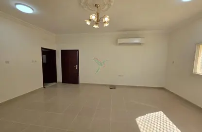 Apartment - 3 Bedrooms - 3 Bathrooms for rent in Al Zaafaran - Al Khabisi - Al Ain