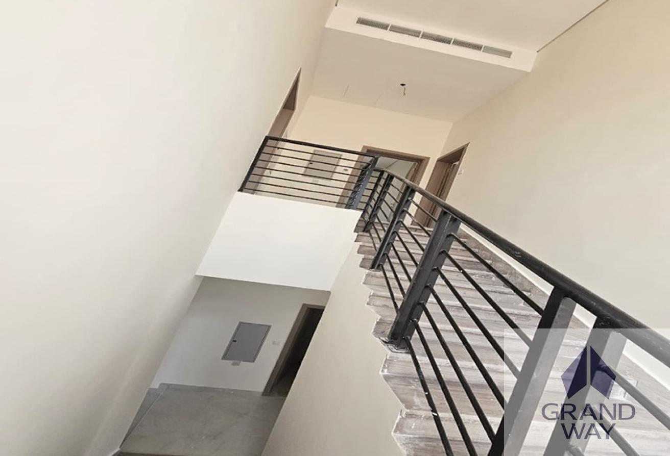 Well-Maintained 4BR Villa | Spacious I Great Value photo 15