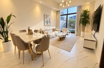 Townhouse - 4 - 5 for sale in Viridian at the Fields - The Fields - District 11 - Mohammed Bin Rashid City - Dubai