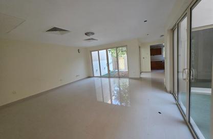 Villa - 3 Bedrooms - 4 Bathrooms for rent in Yasmin Community - Al Raha Gardens - Abu Dhabi