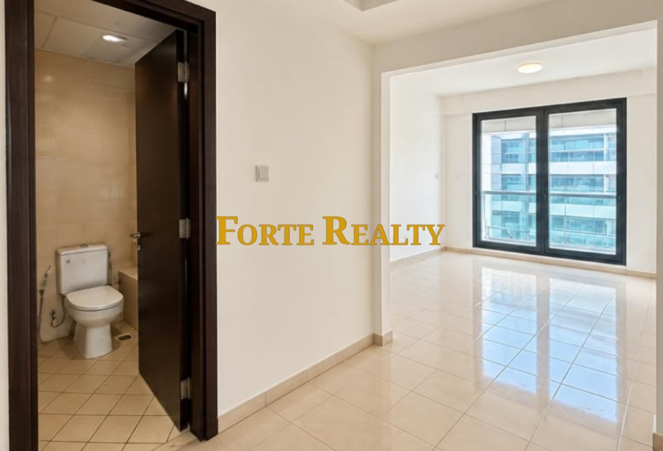2-Bedroom Apartment | Private Balcony | 2 Cheques photo 4