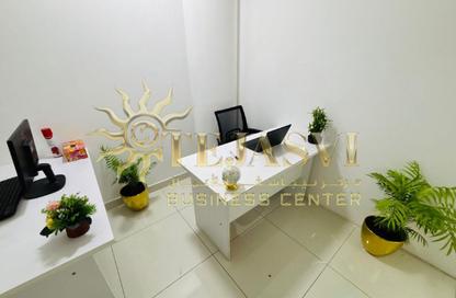 Office Space - Studio - 1 Bathroom for rent in Al Fajer Complex - Oud Metha - Bur Dubai - Dubai