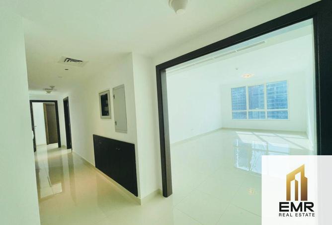 81942000 - Property Image 2