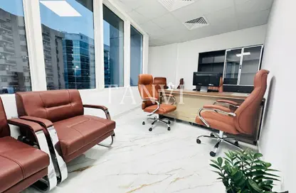 مكتب - غرفة نوم - 1 حمام للايجار في فاطمه محمد احمد بن سليمان - الرفاعة - بر دبي - دبي