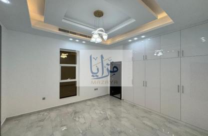 Villa - 5 Bedrooms - 7 Bathrooms for sale in Al Yasmeen 1 - Al Yasmeen - Ajman