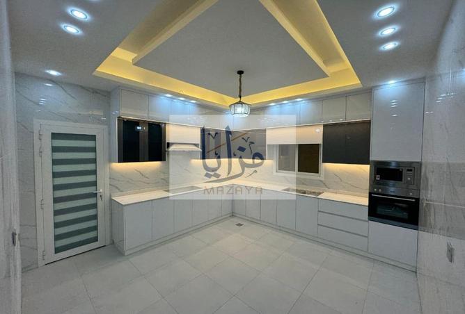 128393221 - Property Image 2