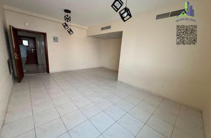 Apartment - 1 - 2 for rent in Al Plaza Building - Al Ghuair - Al Gharb - Sharjah