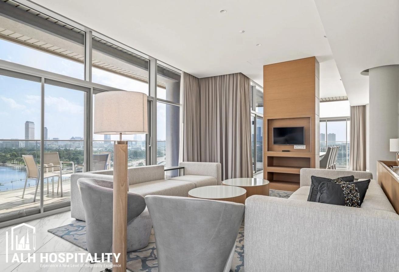Full Creek Views | Duplex | 3 Bedroom + Maids Room photo 3