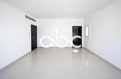 Villa - 4 Bedrooms - 5 Bathrooms for rent in Arabian Style - Al Reef Villas - Al Reef - Abu Dhabi