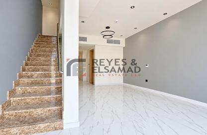 Townhouse - 1 - 2 for rent in Rukan 3 - Rukan - Dubai