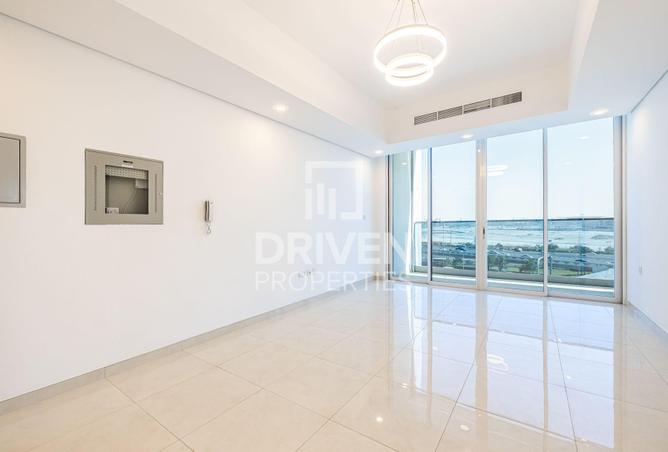 53601764 - Property Main Image