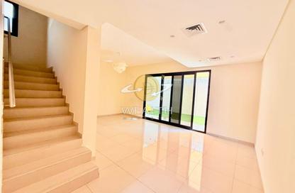 Townhouse - 3 - 4 for rent in Nasma Residence - Al Tai - Sharjah
