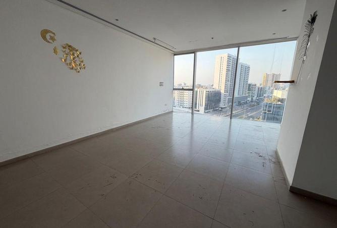 102826835 - Property Image 3