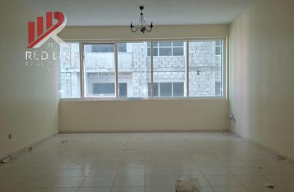 Apartment - 2 Bedrooms - 2 Bathrooms for rent in New Al Taawun Road - Al Taawun - Sharjah