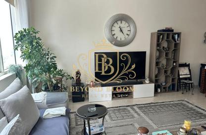 Apartment - 2 Bedrooms - 2 Bathrooms for sale in Olympic Park 1 - Olympic Park Towers - Dubai Sports City - Dubai