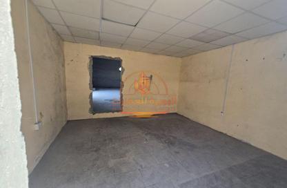 Factory - Studio - 2 for rent in Industrial Area 17 - Sharjah Industrial Area - Sharjah