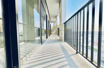 Apartment - 2 Bedrooms - 3 Bathrooms for rent in Jumeirah Garden City - Al Satwa - Dubai