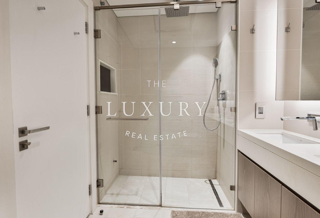 Luxury 2BR | Beachfront Living | Palm Jumeirah photo 13