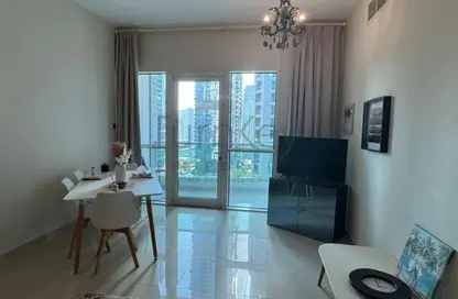 Apartment - 1 Bedroom - 2 Bathrooms for sale in Marina Pinnacle - Dubai Marina - Dubai