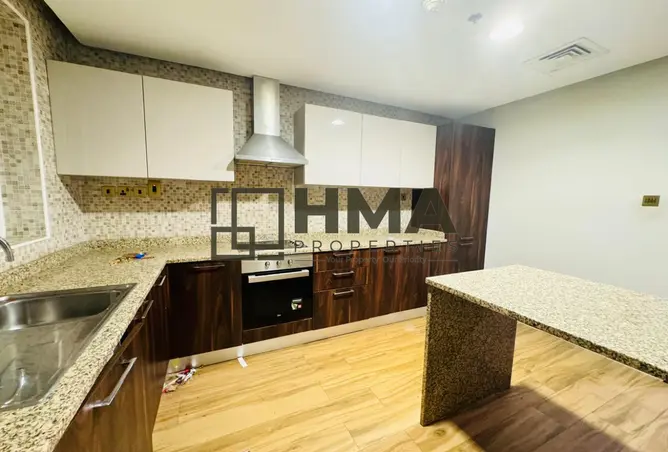 82822167 - Property Image 3