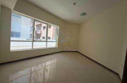 Apartment - 2 Bedrooms - 3 Bathrooms for rent in Qasimia 10 building - Al Mahatta - Al Qasimia - Sharjah