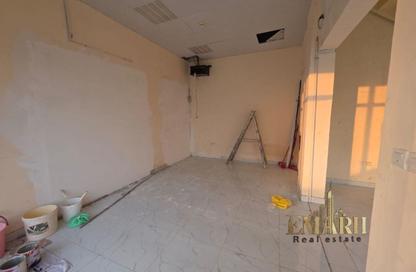 Shop - Studio - 1 Bathroom for rent in Al Nafoora 1 building - Al Rawda 2 - Al Rawda - Ajman