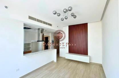 Apartment - 1 Bedroom - 2 Bathrooms for rent in The East Crest by Meteora - District 17 - Jumeirah Village Circle - Dubai