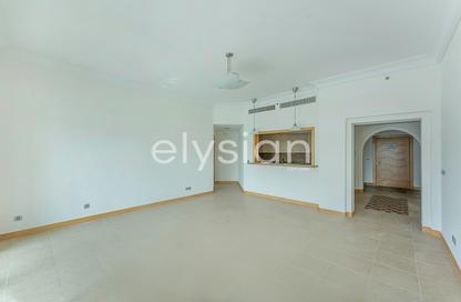 Apartment - 2 Bedrooms - 3 Bathrooms for rent in Al Khushkar - Shoreline Apartments - Palm Jumeirah - Dubai