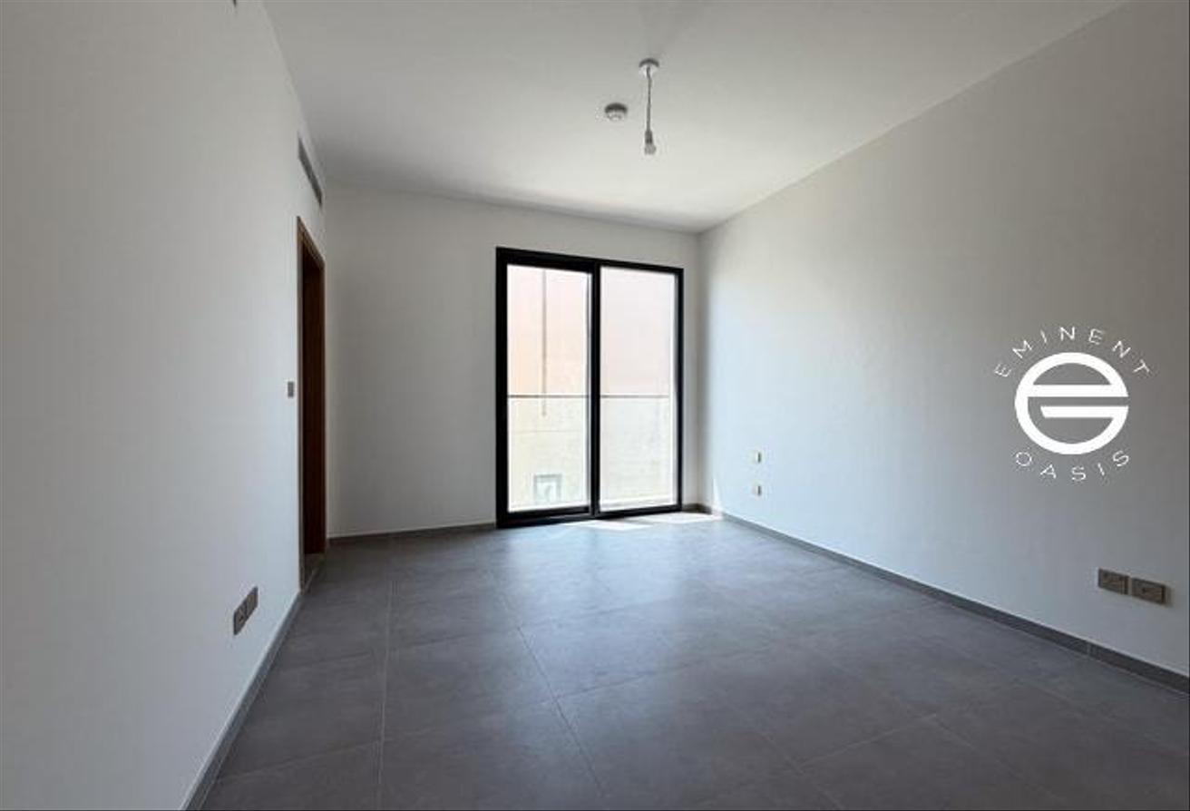 Vacant | VASTU Unit | Private Pool | Brand New photo 24