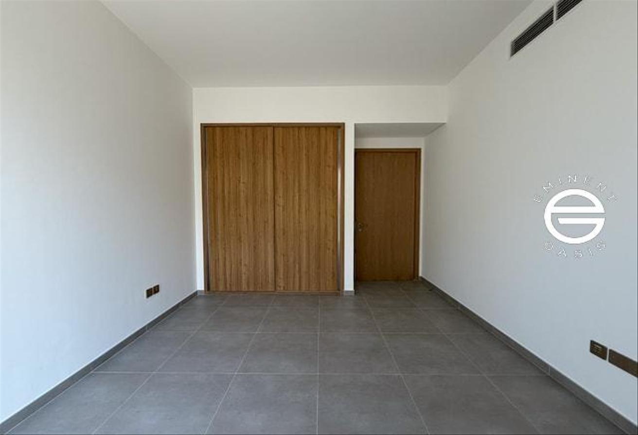 Vacant | VASTU Unit | Private Pool | Brand New photo 22