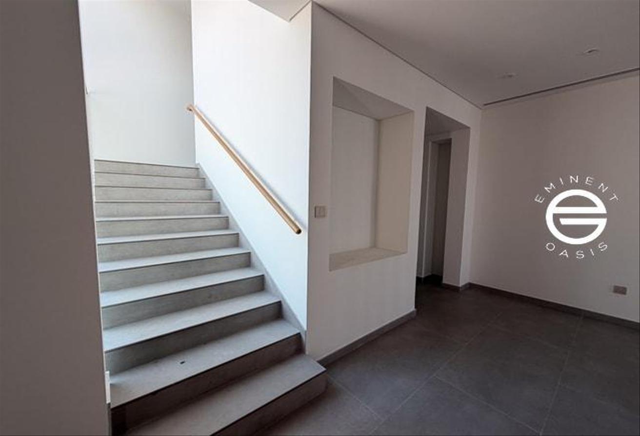 Vacant | VASTU Unit | Private Pool | Brand New photo 6