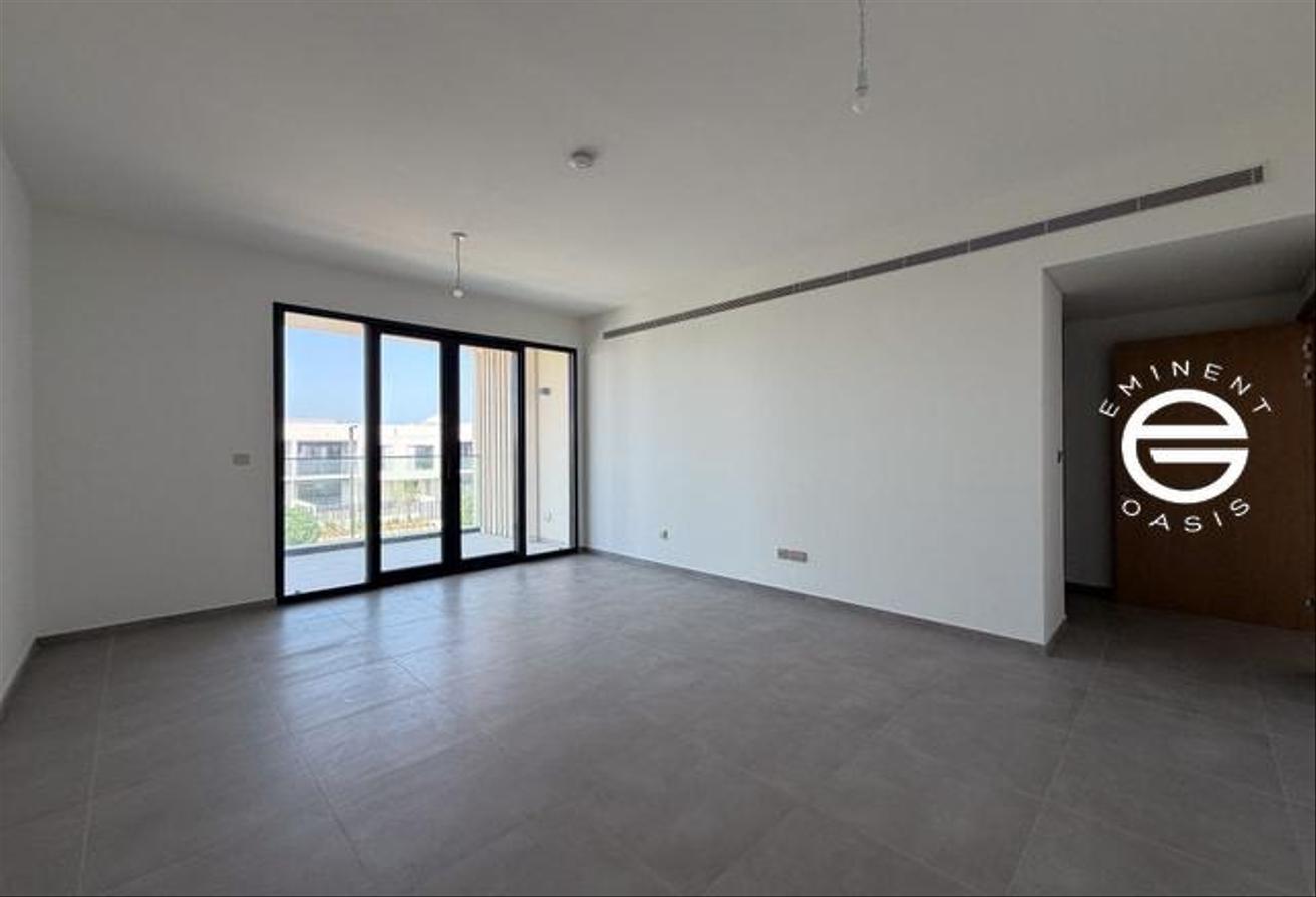 Vacant | VASTU Unit | Private Pool | Brand New photo 18