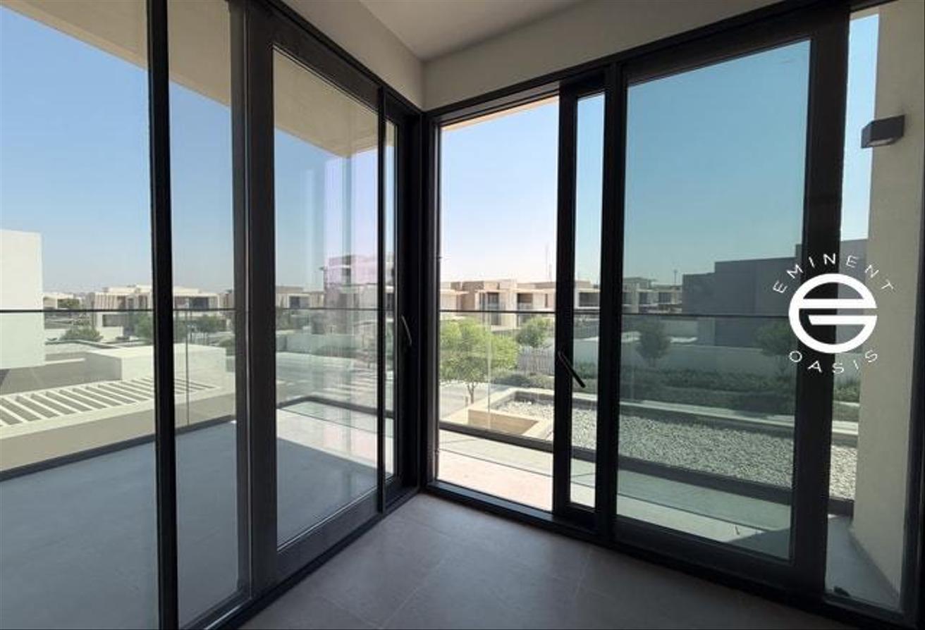 Vacant | VASTU Unit | Private Pool | Brand New photo 29