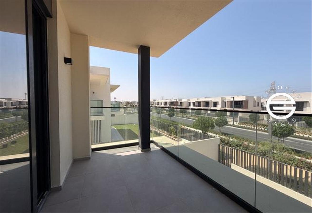 Vacant | VASTU Unit | Private Pool | Brand New photo 26