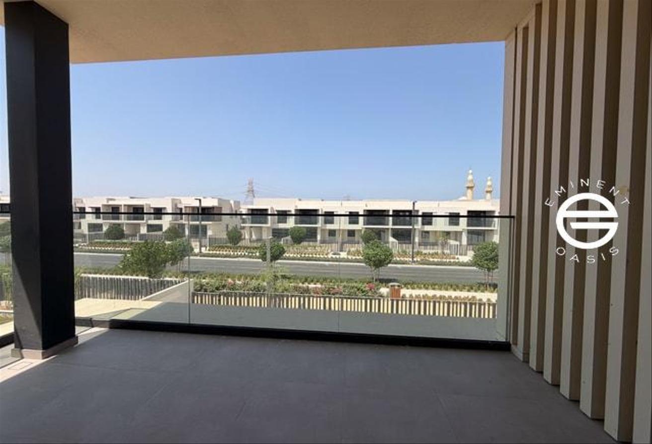 Vacant | VASTU Unit | Private Pool | Brand New photo 27