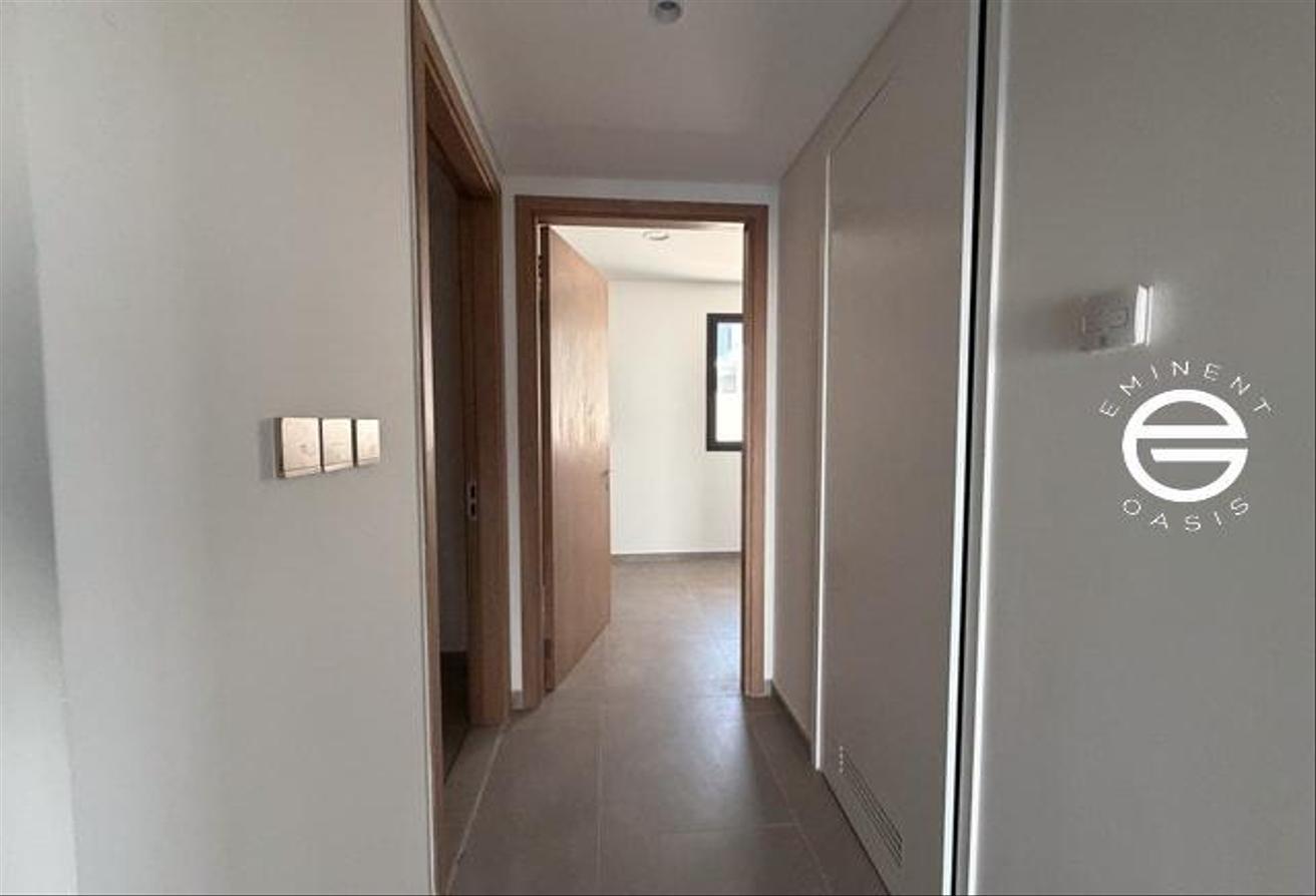 Vacant | VASTU Unit | Private Pool | Brand New photo 12