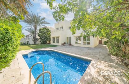 Villa - 5 Bedrooms - 5 Bathrooms for rent in Meadows 2 - Meadows - Dubai