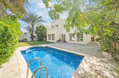 Villa - 5 Bedrooms - 5 Bathrooms for rent in Meadows 2 - Meadows - Dubai