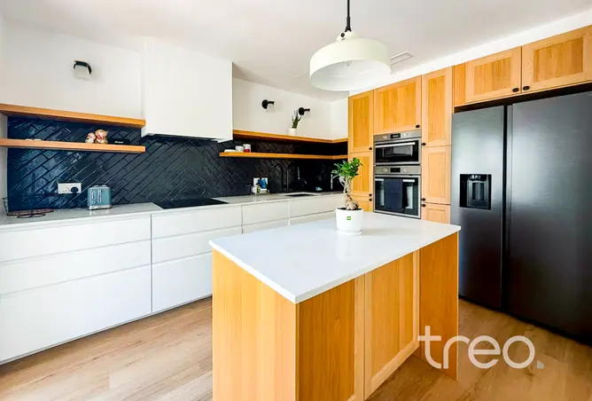 162786199 - Property Image 3