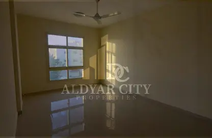 Apartment - 3 Bedrooms - 3 Bathrooms for rent in Al Mowaihat 2 - Al Mowaihat - Ajman