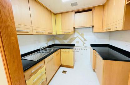 Apartment - 3 Bedrooms - 3 Bathrooms for rent in 21st Century Tower - Sheikh Zayed Road - Dubai