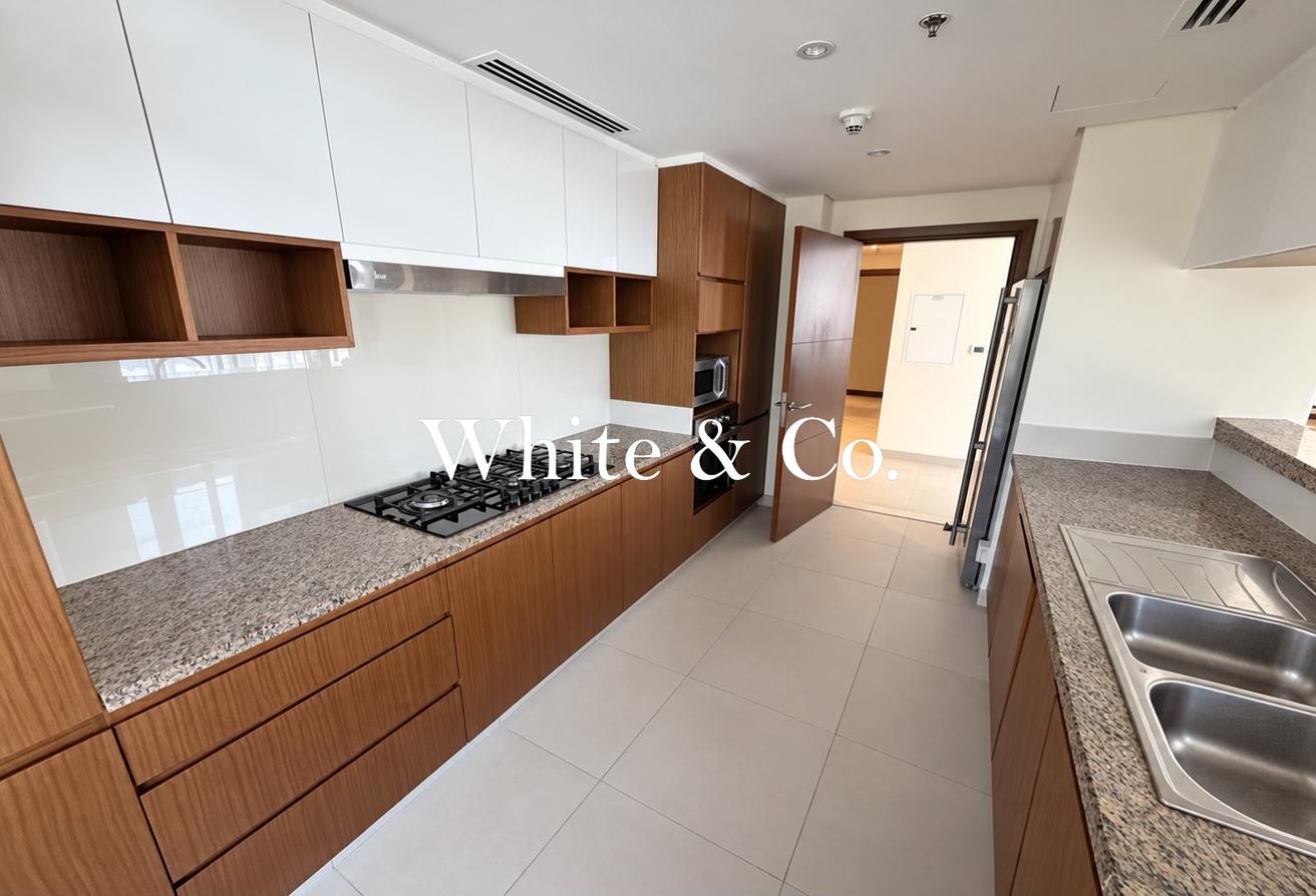 Unforgettable Marina-Facing | Masterpiece! photo 5