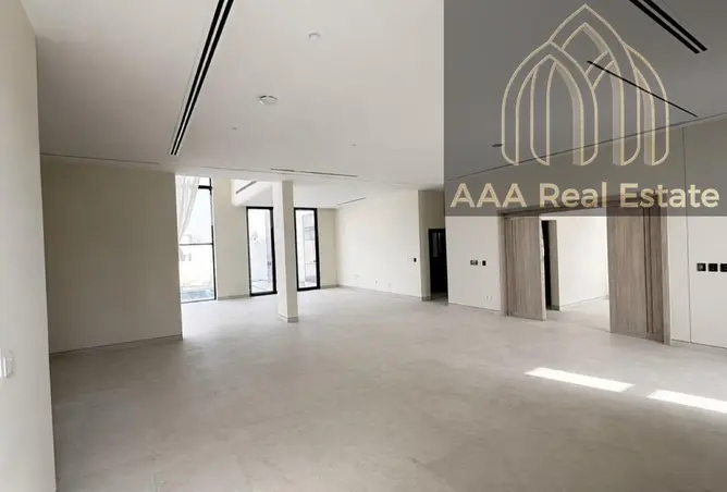 152354932 - Property Image 2