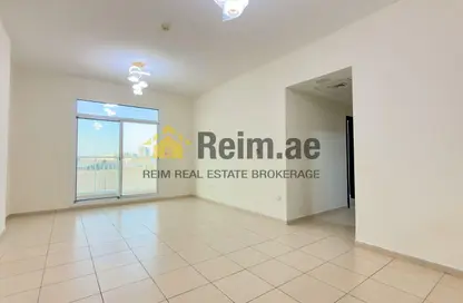 Apartment - 2 Bedrooms - 3 Bathrooms for sale in Mazaya 21 - Queue Point - Liwan - Dubai Land - Dubai