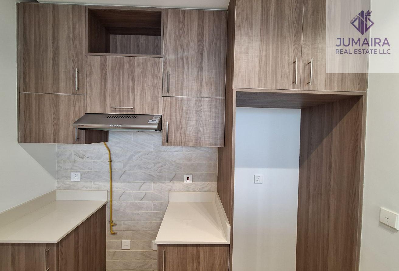 Spacious I Sea View 1BR for Sale | Gateway 2