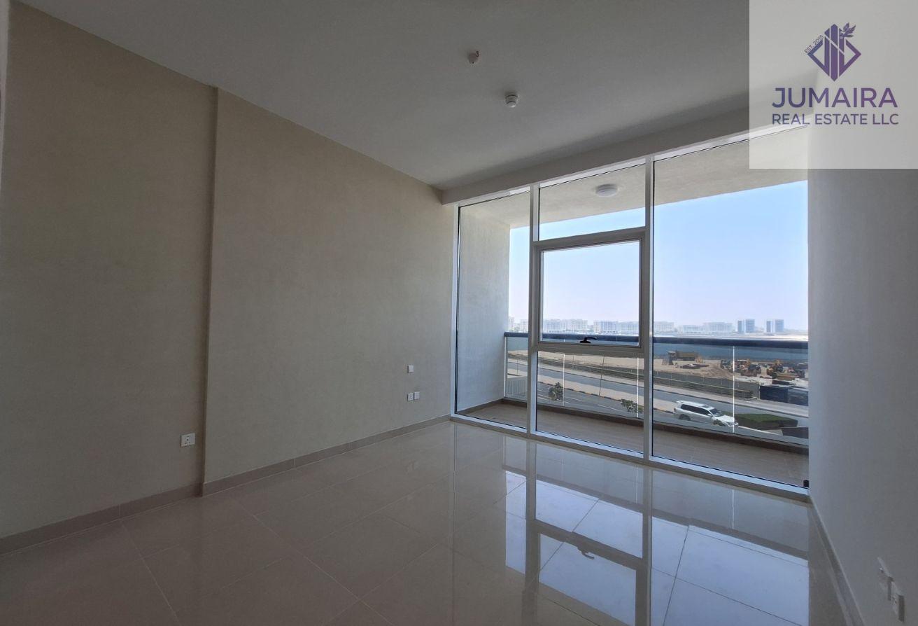 Spacious I Sea View 1BR for Sale | Gateway 2
