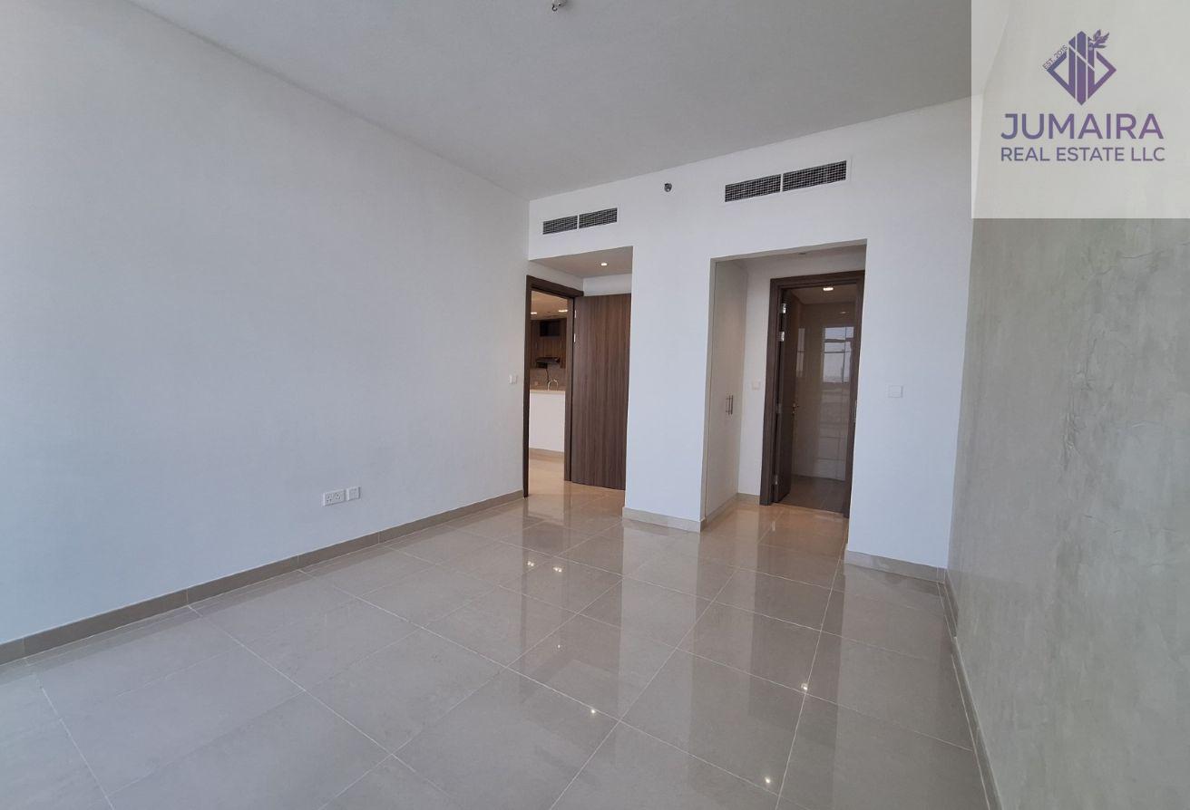 Spacious I Sea View 1BR for Sale | Gateway 2