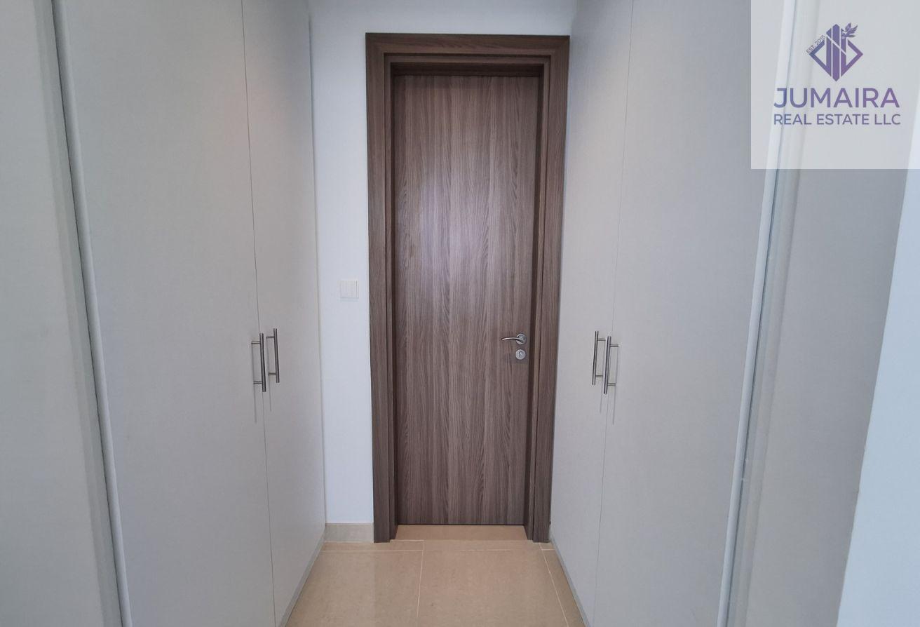 Spacious I Sea View 1BR for Sale | Gateway 2
